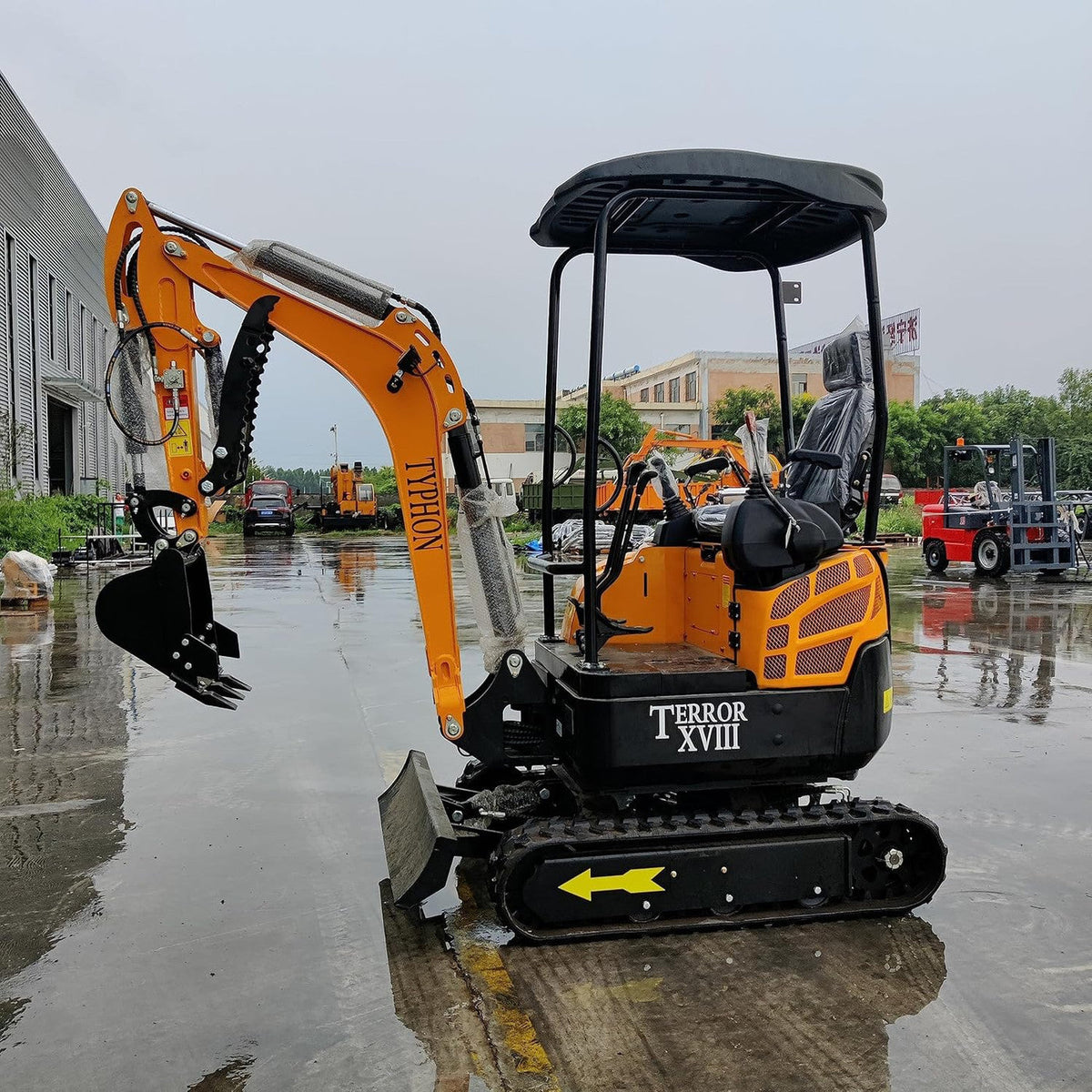 Mini-pelle TERROR XVIII de 4 000 lb (environ 1 814 kg) avec moteur diesel Kubota D902 certifié EPA