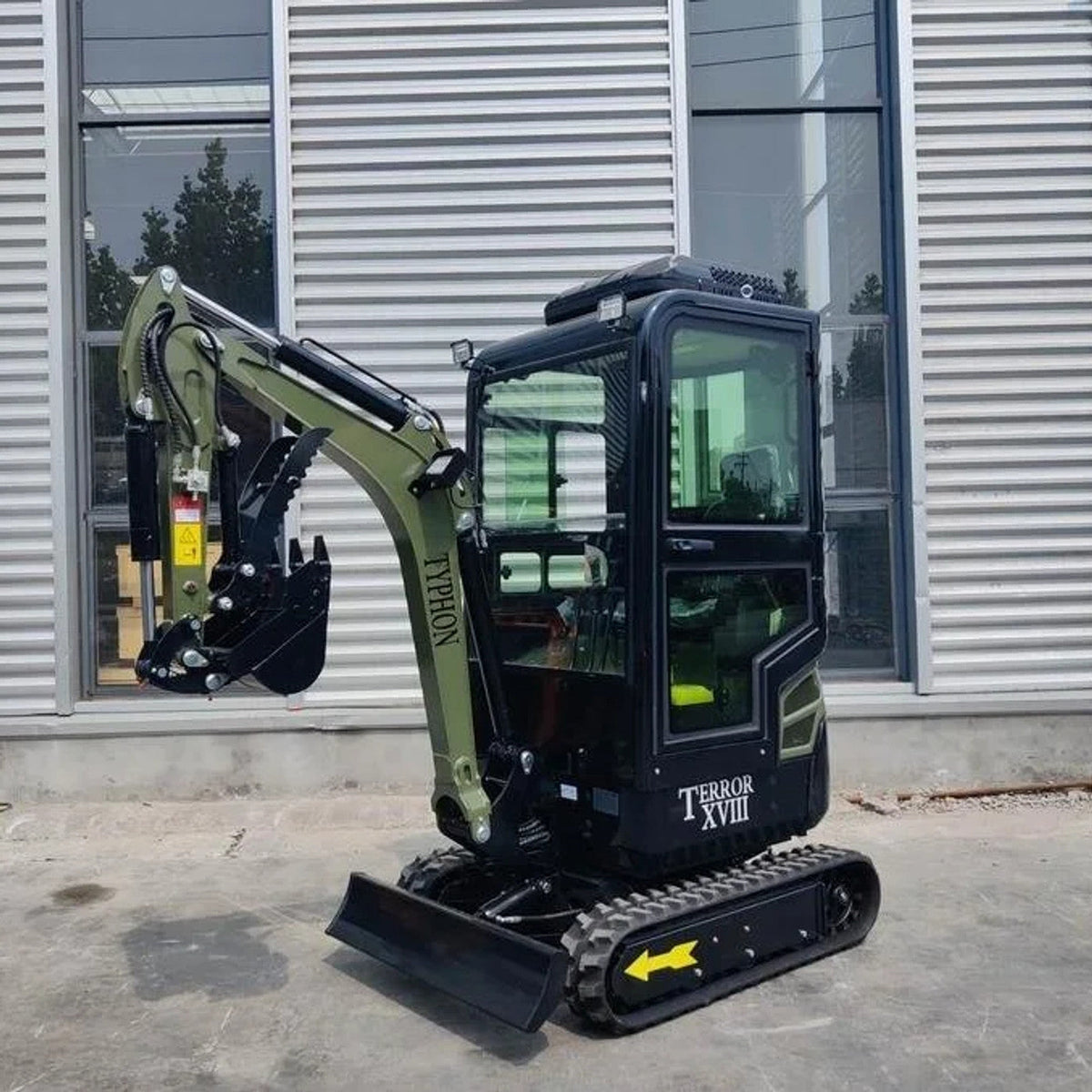 Mini-pelle TYPHON TERROR XVIII Prestige 2 tonnes – Moteur diesel Kubota – Verte