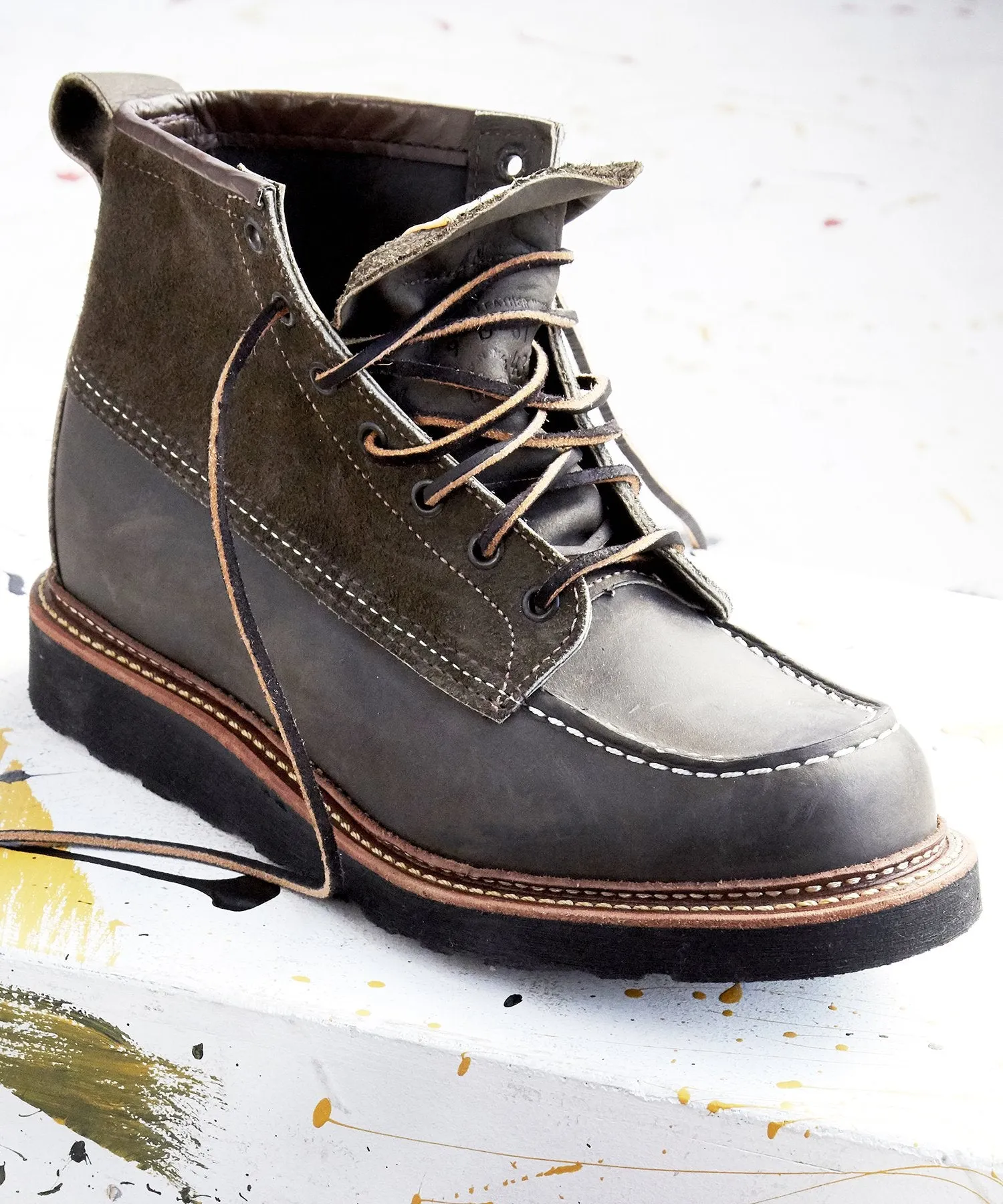 Exclusive Red Wing X Todd Snyder Moc Toe Boot in Charcoal