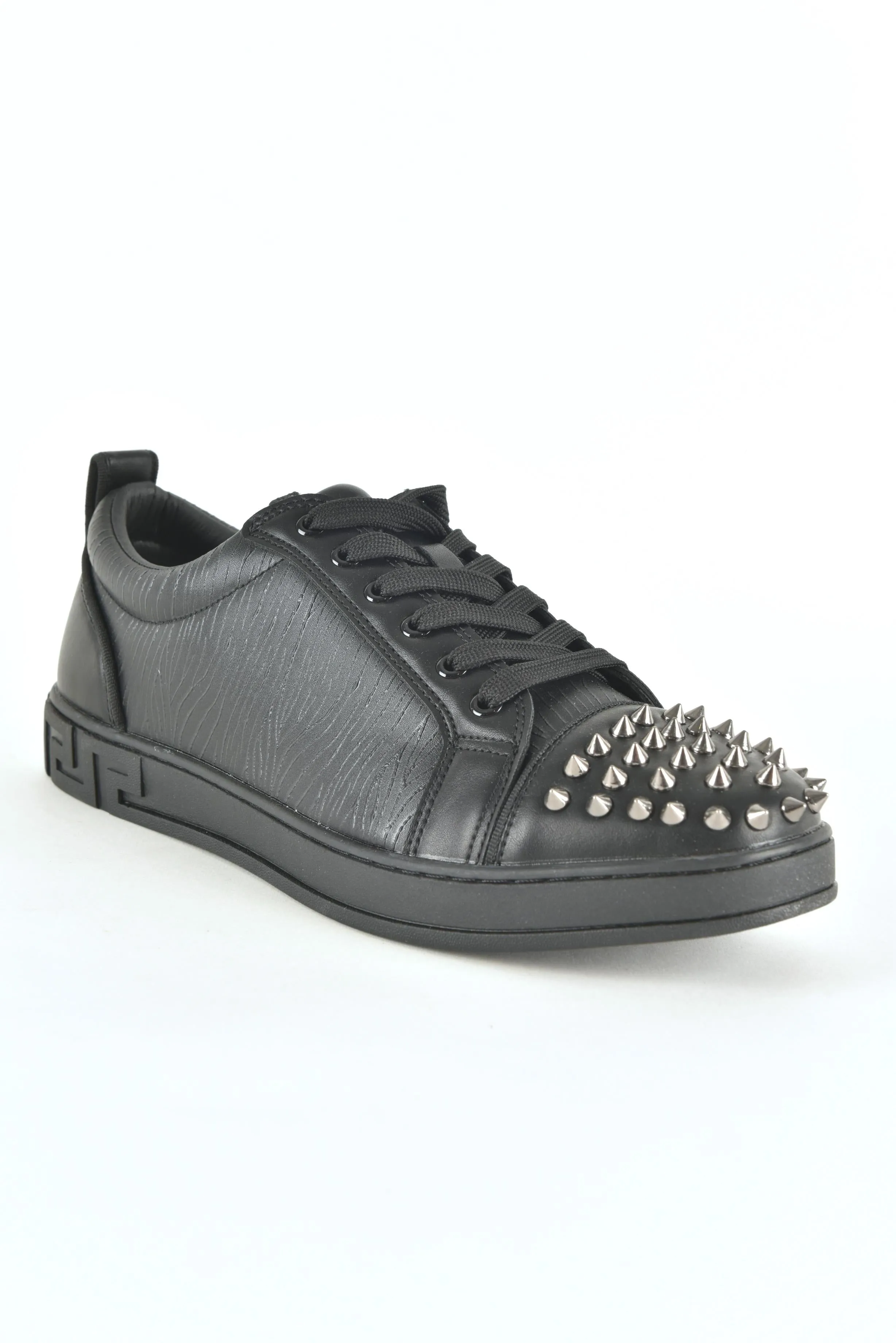 Mens Multi Fabric Low-Top Sneaker With Spikes