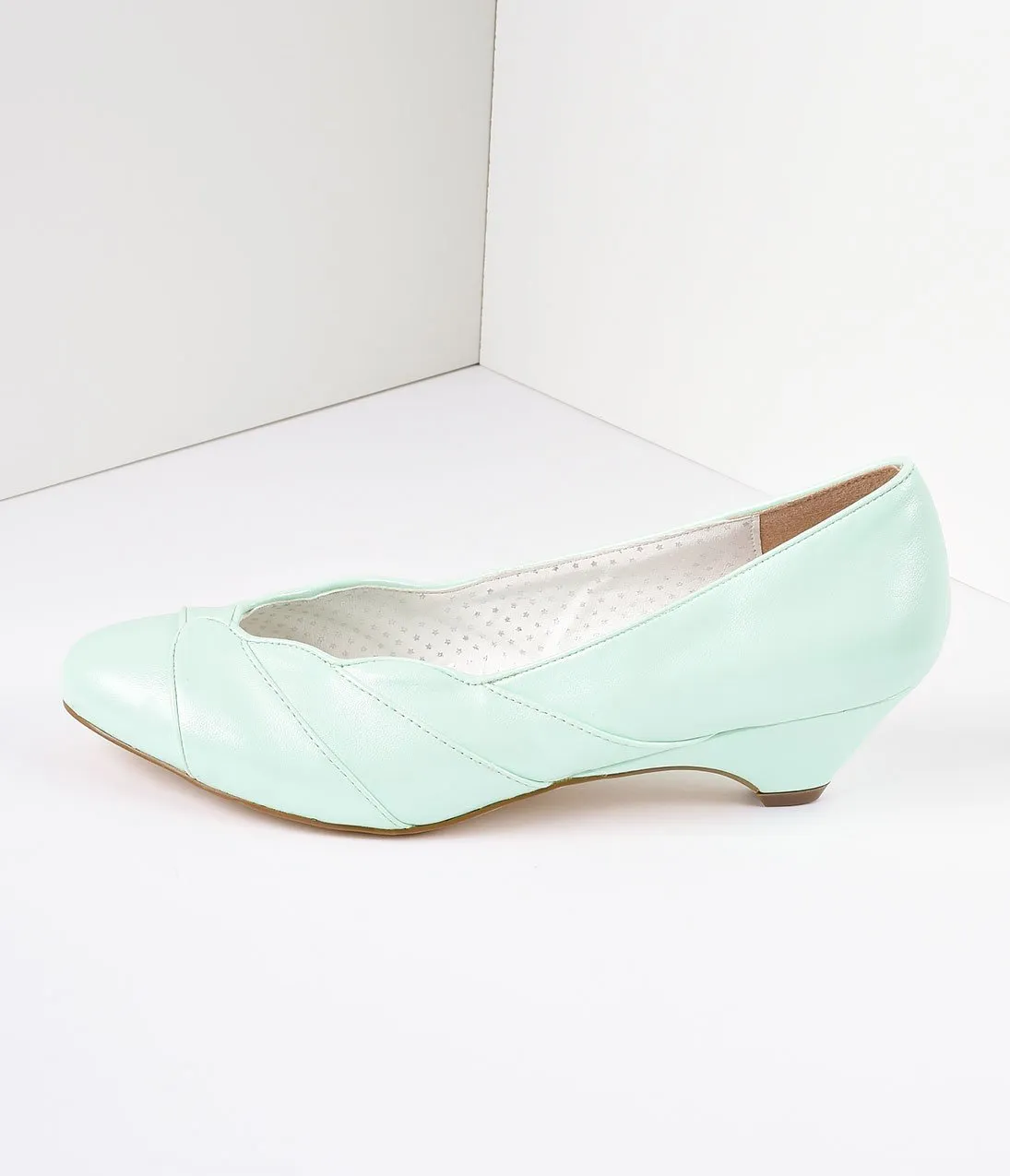 Mint Green Faux Leather Scalloped Kitten Heel